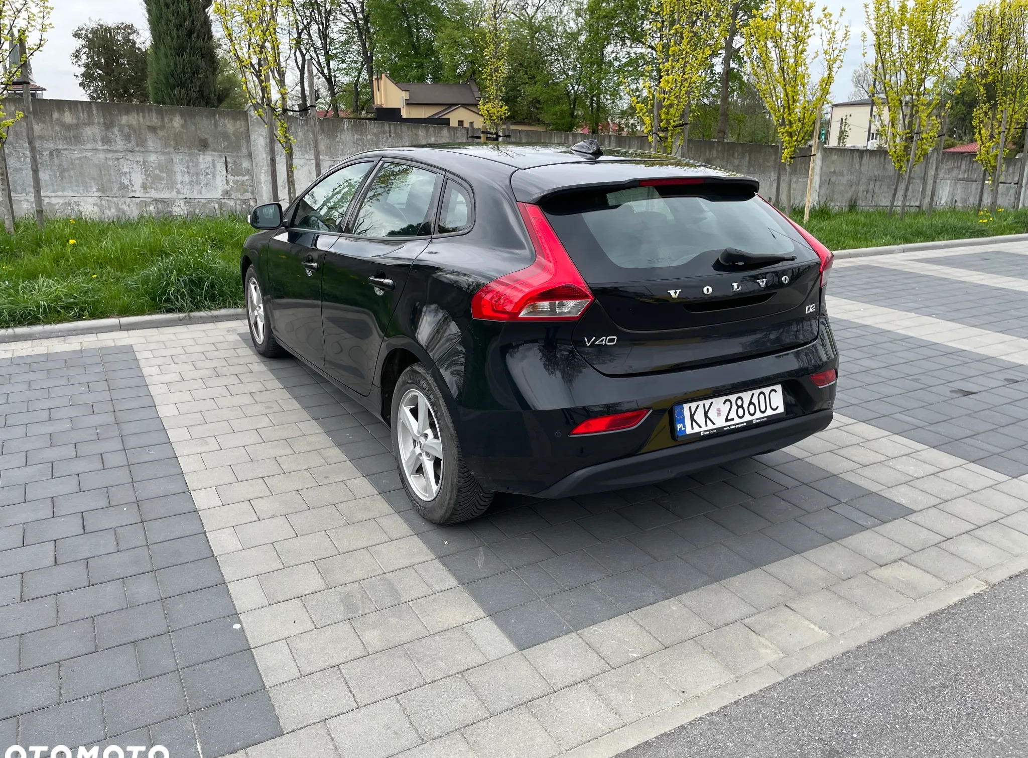 Volvo V40 cena 59040 przebieg: 191000, rok produkcji 2017 z Kraków małe 37